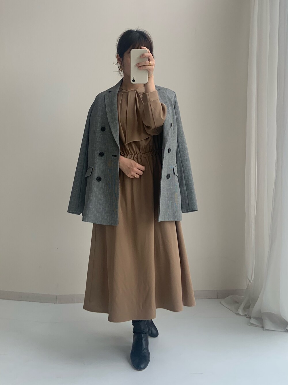 「レディースファッション、レギュラー、スタッフ、秋イベントコーデ、30代、働く服、ジャケット、秋コーデ」｜「7days Life Stylingの【セットアップ対応・洗える】ダブルブレストテーラードジャケット（上下別売・360°ストレッチシリーズ）（スーツジャケット、ブラウン系）」を使った、たかゆかさん（レディース・154cm）の夏コーディネートの1枚目の写真