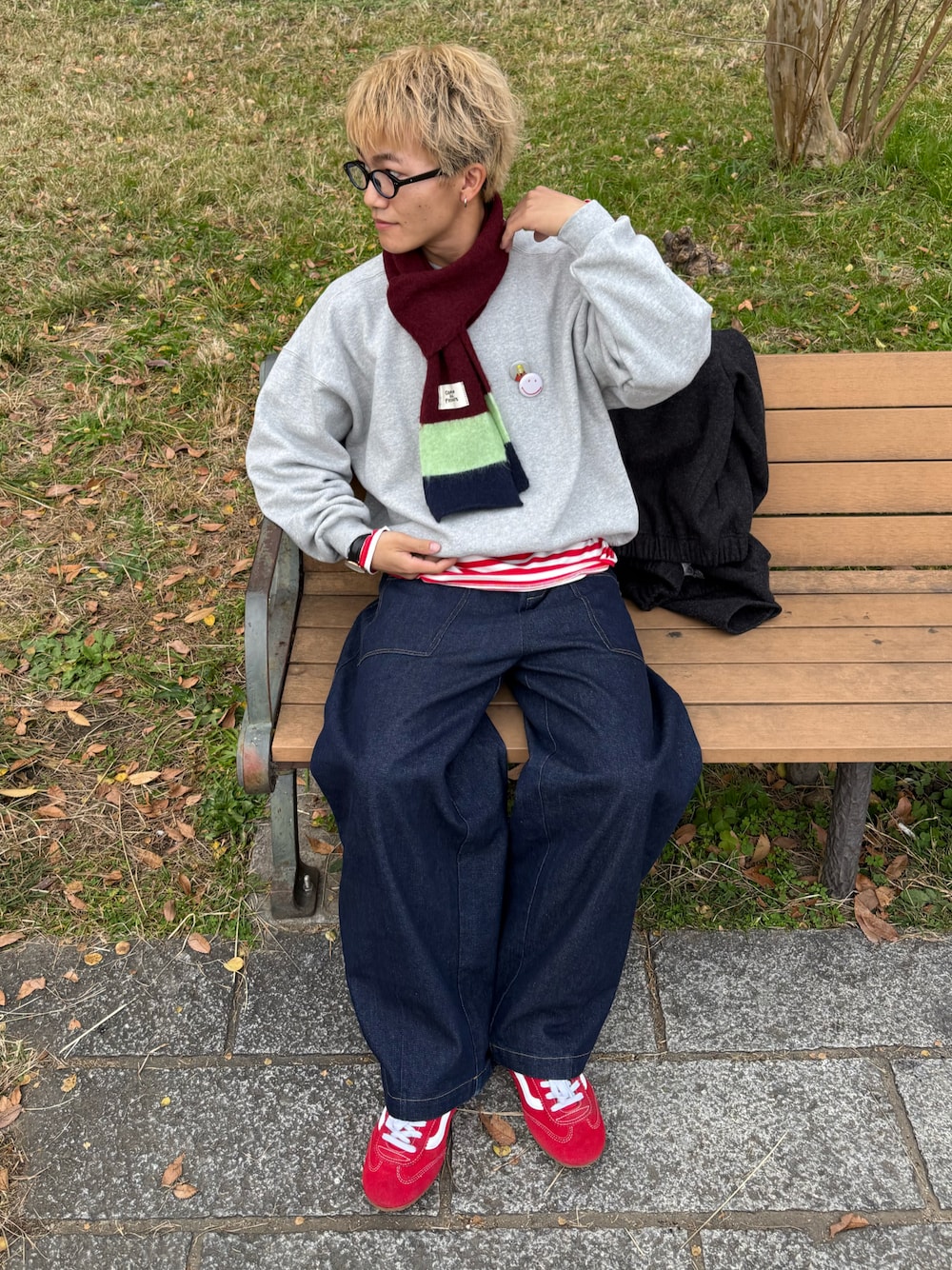 Regen Glanz（レーゲングランツ）の「simple melton button jacket
