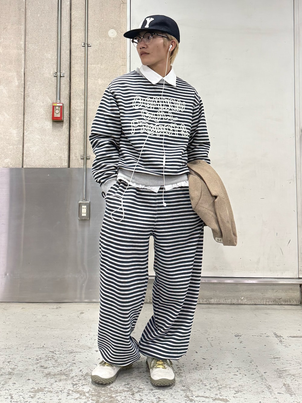 common gull products. キャップ スウェット パンツ common gull products.のスウェットを使った人気ファッション