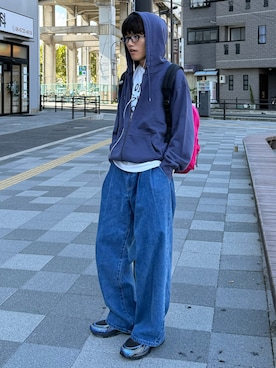 「アイテム（スニーカー）」を使った、reijiro さん（メンズ・165cm）の秋コーディネート