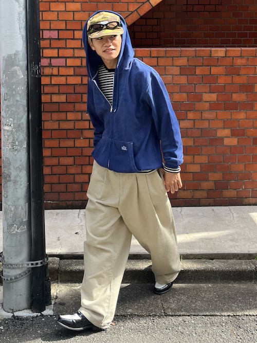 「LASSU&FRISS(ラスアンドフリス)のLASSU&FRISS コインローファー(ローファー)」を使った、reijiro さん(メンズ・165cm)の秋コーディネート