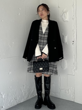 「アイテム（ジャンパースカート）」を使った、yukaさん（レディース・152cm）の冬コーディネート