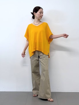 「surt（サート）のSURT(サート) / スーパーWストレートチノパンツ【WEB限定サイズ】（デニムパンツ、ベージュ系）」を使った、shimomuさん（レディース）の夏コーディネート