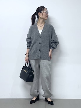 「アイテム（バングル/リストバンド）」を使った、shimomuさん（レディース・158cm）の秋コーディネート