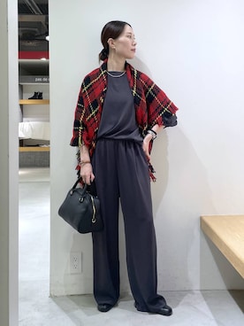 「アイテム（ストール/ショール）」を使った、shimomuさん（レディース・158cm）の秋コーディネート