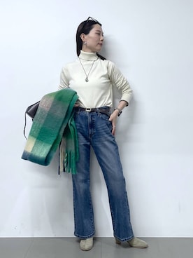 「アイテム（バングル/リストバンド）」を使った、shimomuさん（レディース・158cm）の秋コーディネート