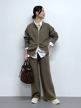 「ウエストゴム」｜「アイテム（アクセサリー）」を使った、shimomuさん（レディース・158cm）の秋コーディネート