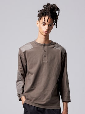 「TAION（タイオン）の【TAION(タイオン)】〈ユニセックス〉ノンダウン ミリタリー ヘンリーネック七分袖 Tシャツ（Tシャツ/カットソー、グリーン系）」を使った、TAION OFFICIALさん（レディース・169cm）の春コーディネート