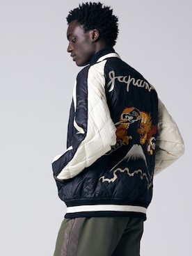 TAION OFFICIALさんのコーディネート