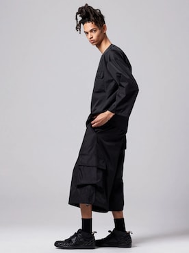 「TAION（タイオン）の【TAION(タイオン)】〈ユニセックス〉ノンダウン ミリタリー 七分袖 カットソー（Tシャツ/カットソー、ブラック系）」を使った、TAION OFFICIALさん（メンズ・181cm）の春コーディネート