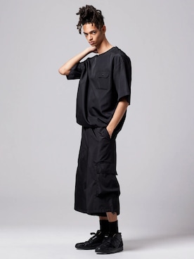 「TAION（タイオン）の【TAION(タイオン)】〈ユニセックス〉ノンダウン ミリタリー ハーフスリーブカットソー（Tシャツ/カットソー、ブラック系）」を使った、TAION OFFICIALさん（メンズ・181cm）の夏コーディネート