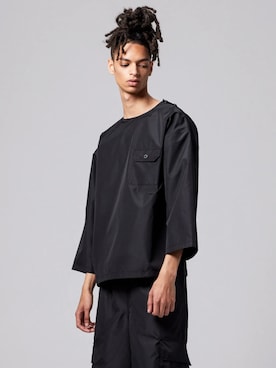 「TAION（タイオン）の【TAION(タイオン)】〈ユニセックス〉ノンダウン ミリタリー 七分袖 カットソー（Tシャツ/カットソー、ブラック系）」を使った、TAION OFFICIALさん（メンズ・181cm）の春コーディネート