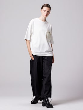 「TAION（タイオン）の【TAION(タイオン)】〈ユニセックス〉ノンダウン ミリタリー フラップポケット Tシャツ（Tシャツ/カットソー、ホワイト系）」を使った、TAION OFFICIALさん（レディース・169cm）の春コーディネート