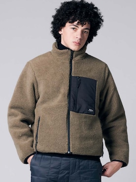 TAION OFFICIALさんのコーディネート