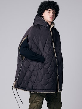 「アイテム（ポンチョ）」を使った、TAION OFFICIALさん（メンズ・180cm）の秋コーディネート