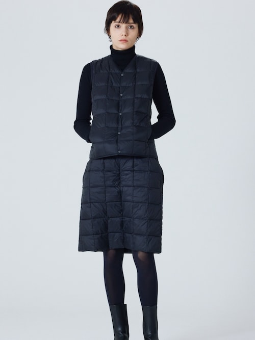 TAION（タイオン）】〈UNISEX〉ベーシック Vネックボタン