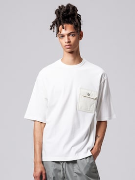 「TAION（タイオン）の【TAION(タイオン)】〈ユニセックス〉ノンダウン ミリタリー フラップポケット Tシャツ（Tシャツ/カットソー、ホワイト系）」を使った、TAION OFFICIALさん（レディース・169cm）の春コーディネート