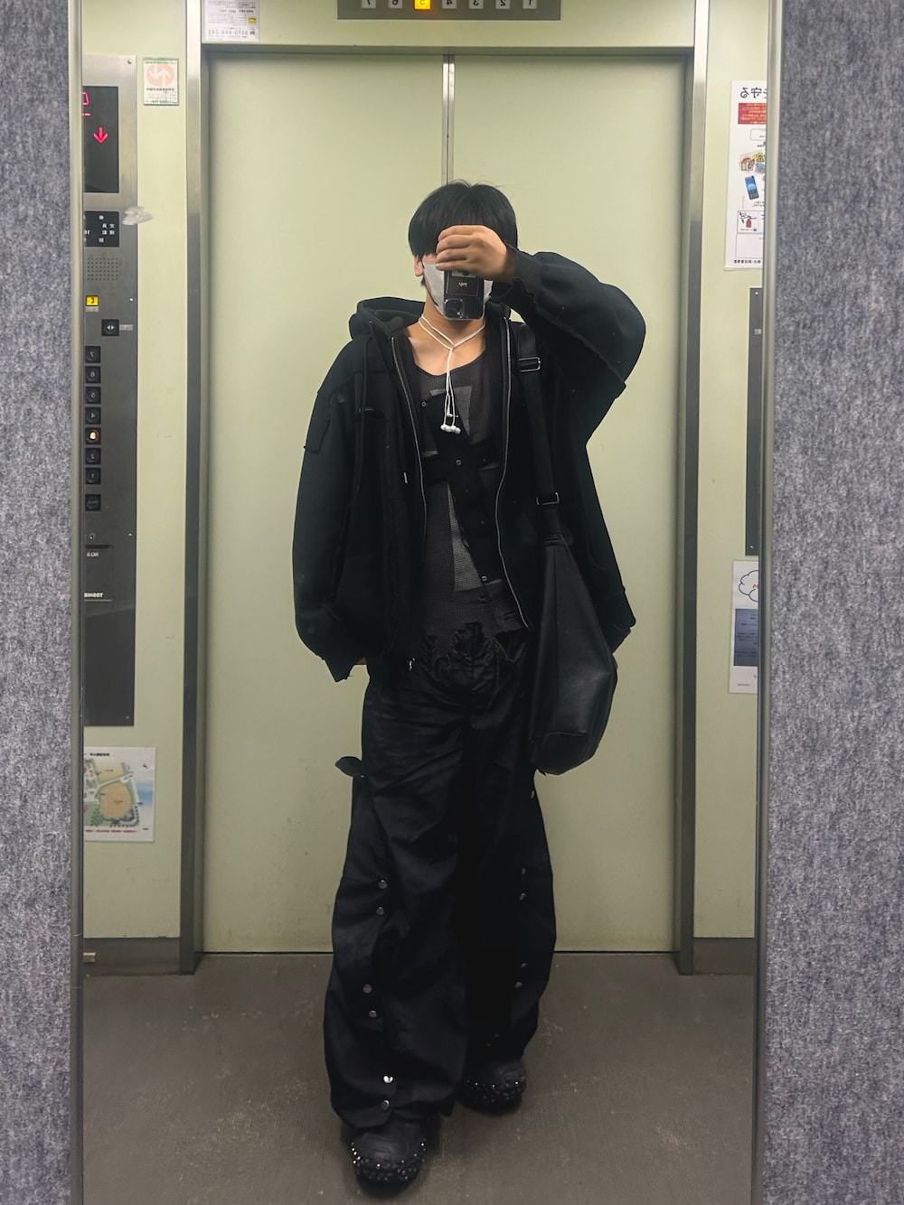 SURGERYのパーカーを使った人気ファッションコーディネート - WEAR