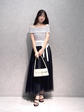 「MERCURYDUO（マーキュリーデュオ）の2WAYラメストラップサンダル（サンダル、ブラック系）」を使った、NANAさん（レディース・155cm）の夏コーディネート