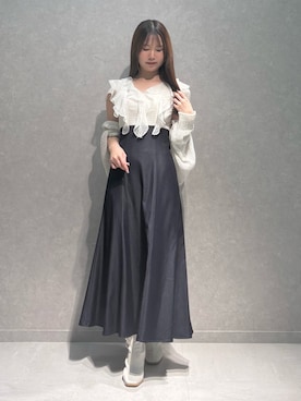 「MERCURYDUO（マーキュリーデュオ）の2WAYラッフルブラウスドッキングワンピース（ワンピース、ホワイト系）」を使った、NANAさん（レディース・155cm）の春コーディネート