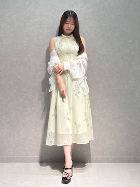 「MERCURYDUO（マーキュリーデュオ）の花柄バックレースアップワンピース（ワンピース、イエロー系）」を使った、NANAさん（レディース・155cm）の春コーディネート