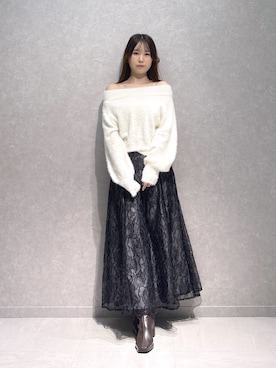 「MERCURYDUO（マーキュリーデュオ）のメロンチュール刺繍フレアスカート（スカート、ブラック系）」を使った、nanaさん（レディース・155cm）の秋コーディネート