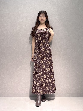 「MERCURYDUO（マーキュリーデュオ）のベロアプリントナローワンピース（ワンピース、ブラウン系）」を使った、nanaさん（レディース・155cm）の秋コーディネート
