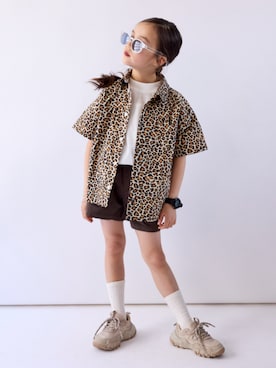 「アイテム（シャツ/ブラウス、ブラウン系）」を使った、nissen Kids Modelsさん（キッズ・120cm）の夏コーディネート