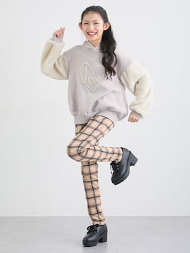 「アイテム（パンツ）」を使った、nissen Kids Modelsさん（キッズ・145cm）の冬コーディネート