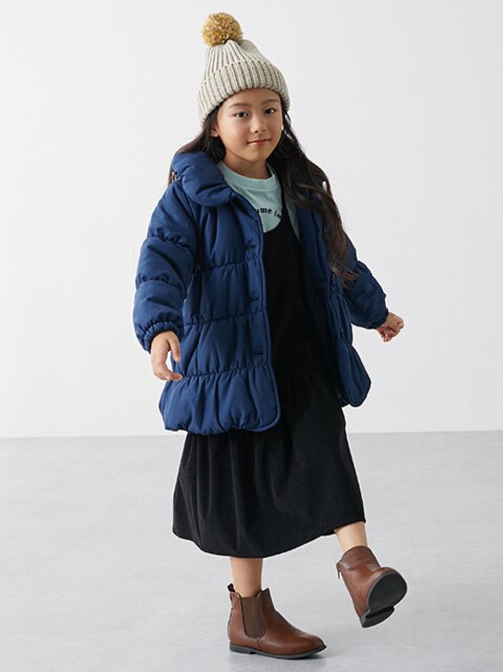 「キッズファッション、モデル、レギュラー、フェミニン」｜「nissenのあったか中わた♪リボンデザインコート（ジャケット/アウター、ブルー系）」を使った、nissen Kids Modelsさん（キッズ・120cm）の秋コーディネートの1枚目の写真