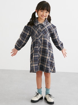 「シャツワンピ」｜nissen Kids Modelsさん（キッズ・120cm）の冬コーディネート