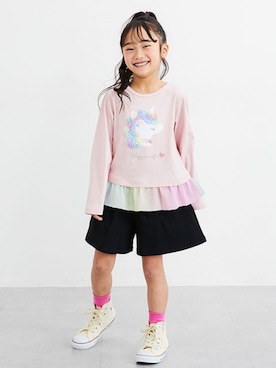 「nissen（ニッセン）のハートボタンキュロット（女の子）（スカート、ブラック系）」を使った、nissen Kids Modelsさん（キッズ・120cm）の春コーディネート