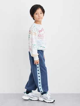 「アイテム（パンツ）」を使った、nissen Kids Modelsさん（キッズ・120cm）の秋コーディネート