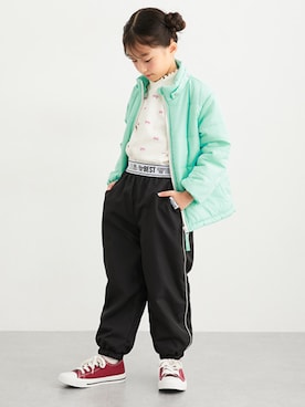「アイテム（パンツ）」を使った、nissen Kids Modelsさん（キッズ・120cm）の秋コーディネート