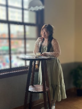「SHEINのアイテム（トップス、ホワイト系）」を使った、Tracy Peiさん（レディース・160cm）の夏コーディネート