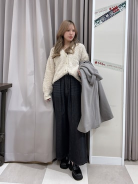 「アイテム（テーラードジャケット、パープル系）」を使った、Rioriさん（レディース・166cm）の冬コーディネート