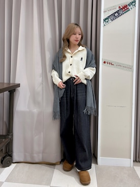 「アイテム（マフラー）」を使った、Rioriさん（レディース・166cm）の秋コーディネート