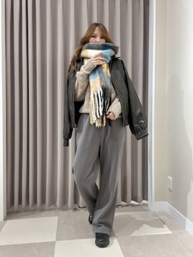 「アイテム（マフラー）」を使った、Rioriさん（レディース・167cm）の秋コーディネート