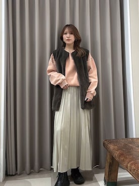 「イエべ秋」｜「アイテム（スウェット）」を使った、Rioriさん（レディース・167cm）の冬コーディネート