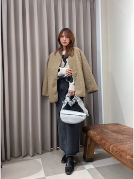 「アイテム（ノーカラーコート、ブラウン系）」を使った、Rioriさん（レディース・167cm）の冬コーディネート