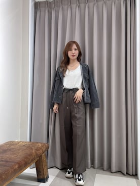 「アイテム（デニムジャケット）」を使った、Rioriさん（レディース・166cm）の秋コーディネート