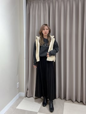 「アイテム（ベスト）」を使った、Rioriさん（レディース・166cm・20代）の冬コーディネート