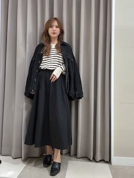 「アイテム（デニムジャケット）」を使った、Rioriさん（レディース・166cm）の秋コーディネート