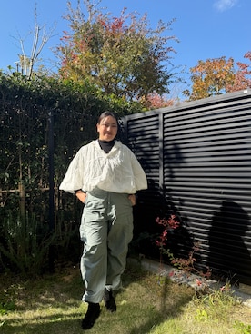 「アイテム（カーゴパンツ、グレー系）」を使った、mikuさん（レディース・157cm）の秋コーディネート