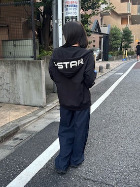 「アイテム（パーカー）」を使った、momorinさん（レディース・159cm）の秋コーディネート