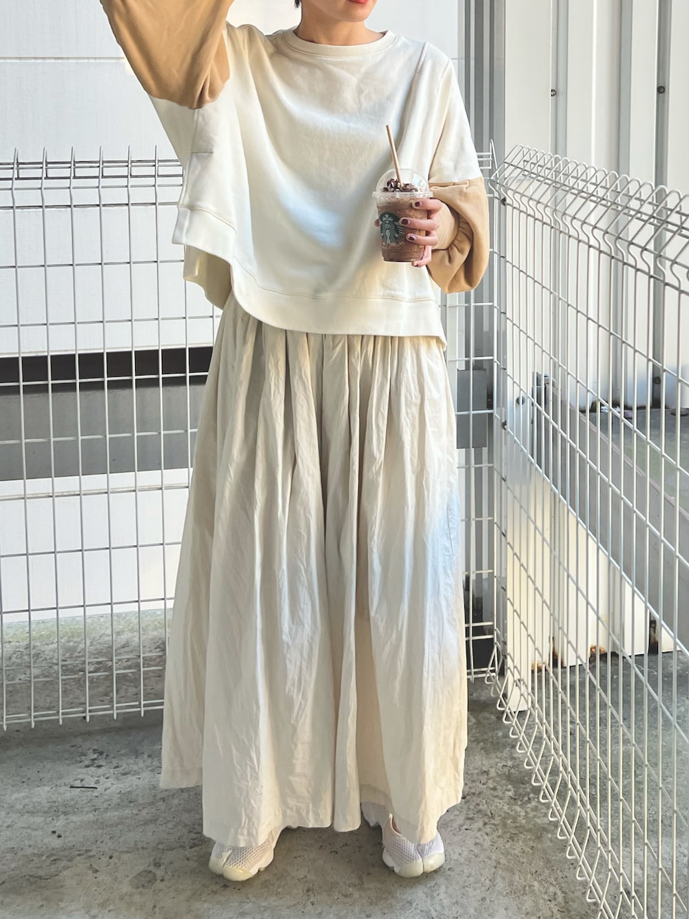 HeRIN.CYEのスウェットを使った人気ファッションコーディネート - WEAR