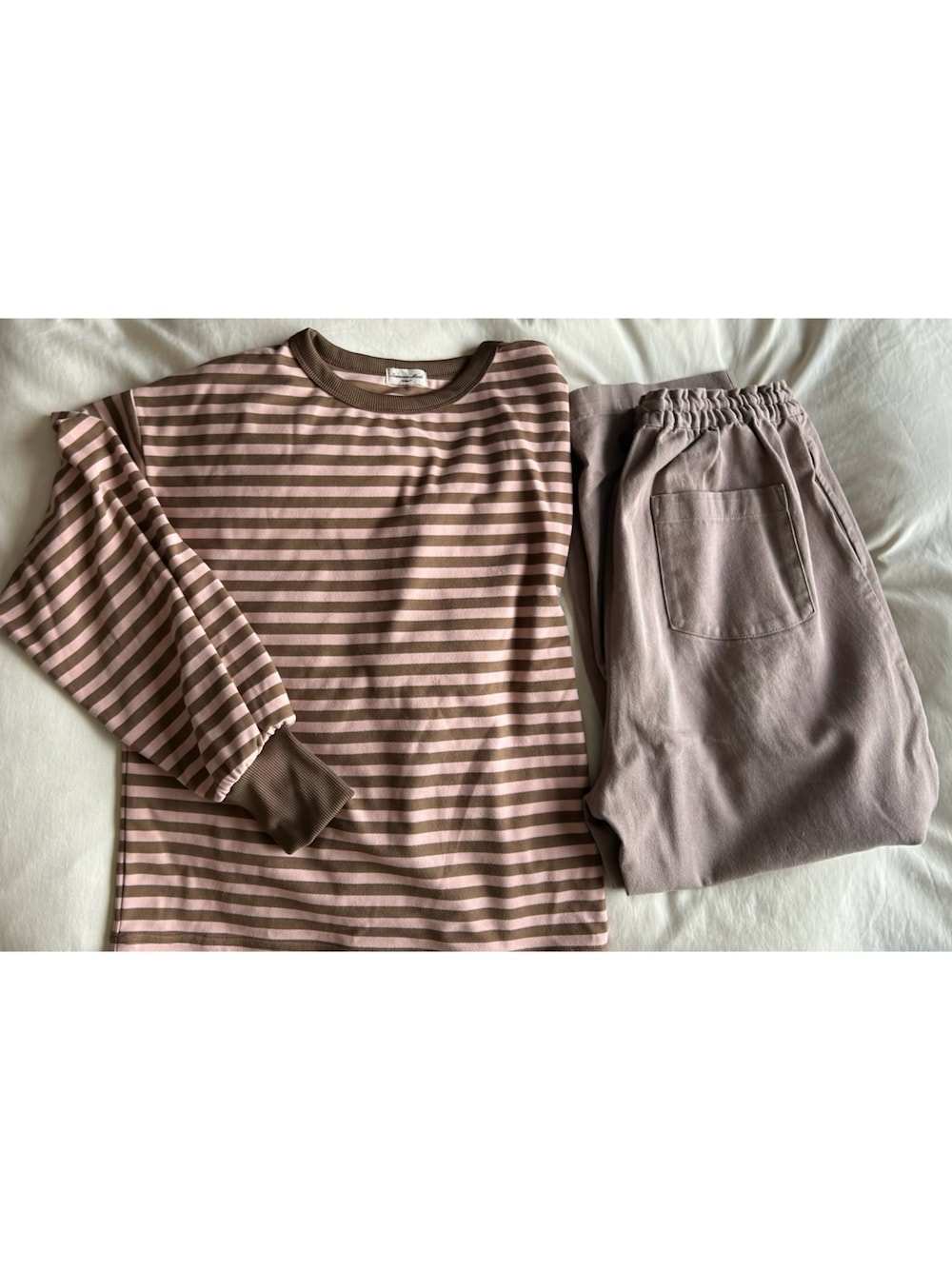 「outfit、Samansa Mos2、ehka sopo、カジュアル」｜「ehka sopoの裾釦パンツ（その他パンツ、ブラウン系）」を使った、ねあ／Neaさん（レディース・158cm）の春コーディネートの1枚目の写真