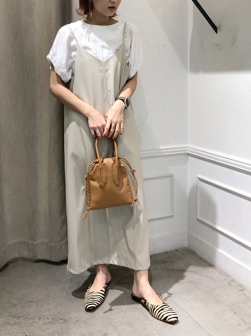 「低身長、セットアップ、ブラウス、ワンピース、夏コーデ、オトナ女子、大人女子、シンプルコーデ」｜「CAPRICIEUX LE'MAGEのTURN S ショルダーバッグ（ショルダーバッグ、イエロー系）」を使った、macoさん（レディース・153cm）の夏コーディネートの1枚目の写真