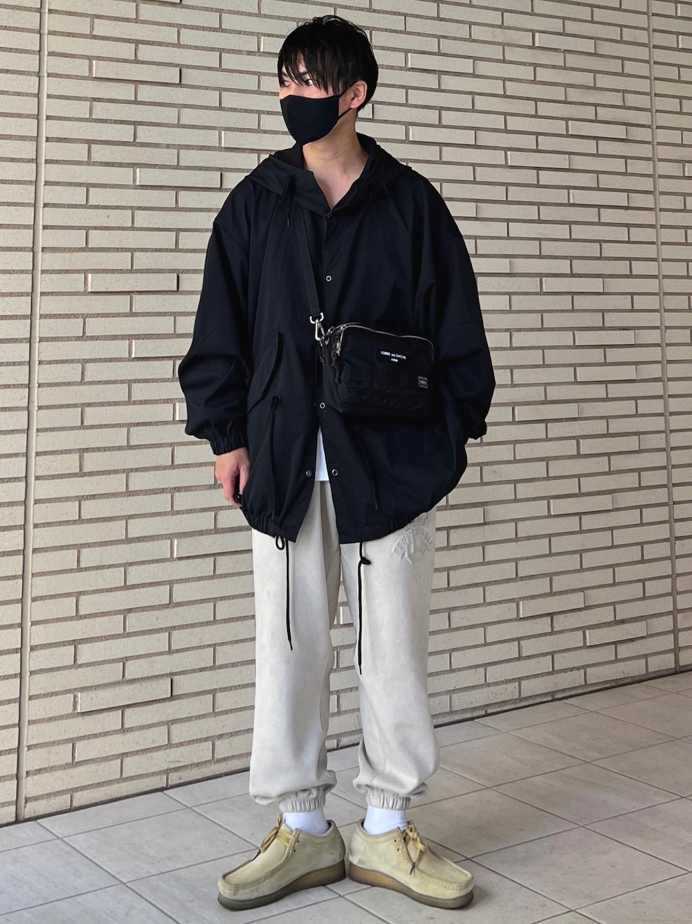  松波 侑亮さんの「【ビックシルエット】ショート スノージャケット（SPINNS）」を使ったコーディネートの1枚目の写真