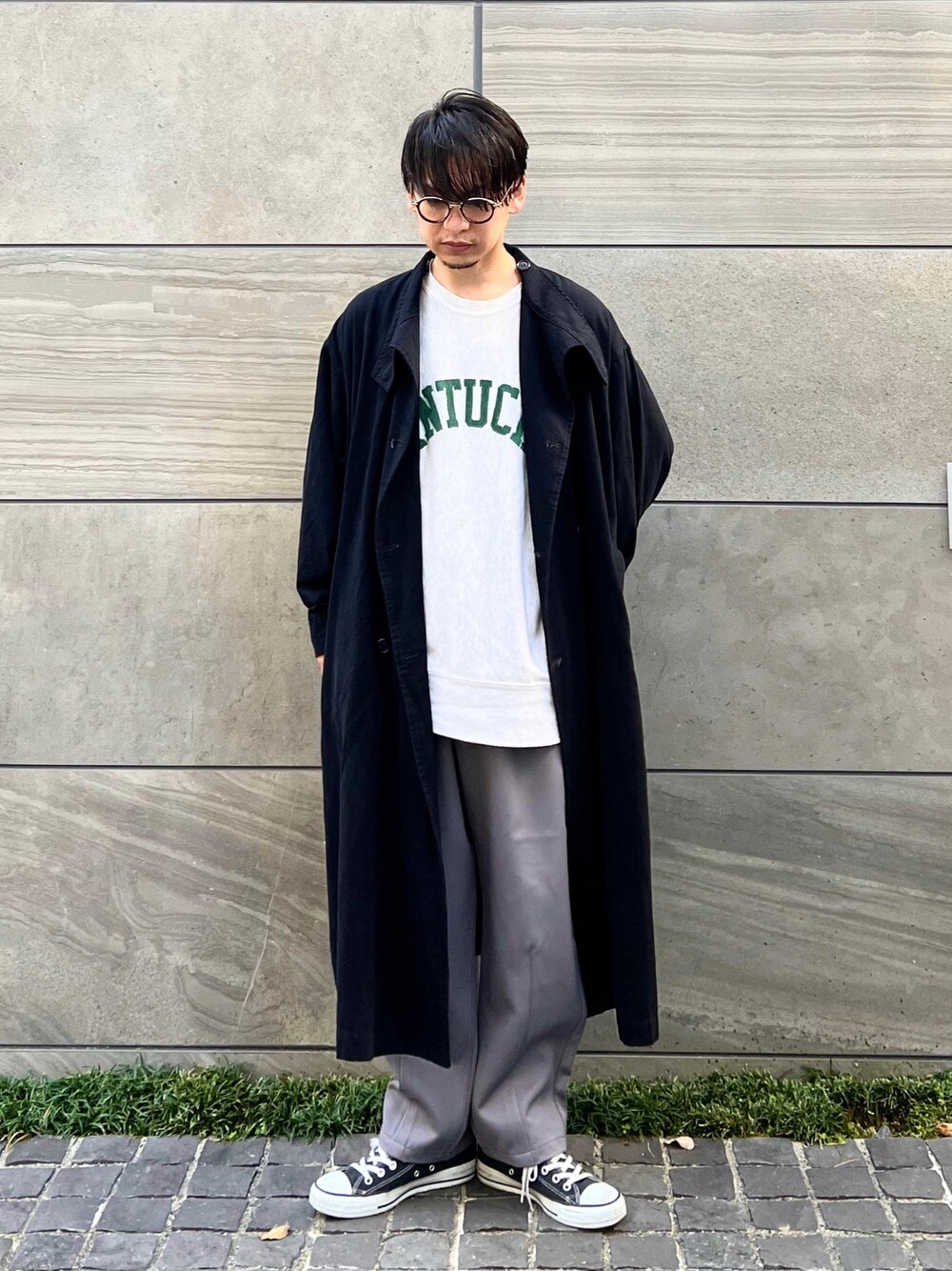 「古着MIX、LEE、Lee、leejapan、Wrangler」｜「Wranglerの【WEB限定】Wrangler　WRADPANTS　ツータックテーパード ドレープ ワイドスラックス（スラックス、グレー系）」を使った、 松波 侑亮さん（メンズ・164cm）の秋コーディネートの1枚目の写真